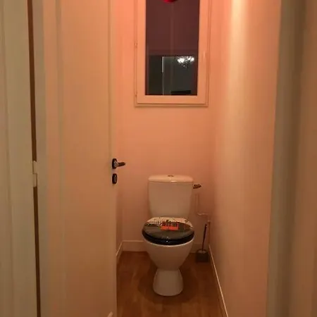 Prázdninový dům Maison 8 P. Bien Situe. Entree Et Sortie Facile. *